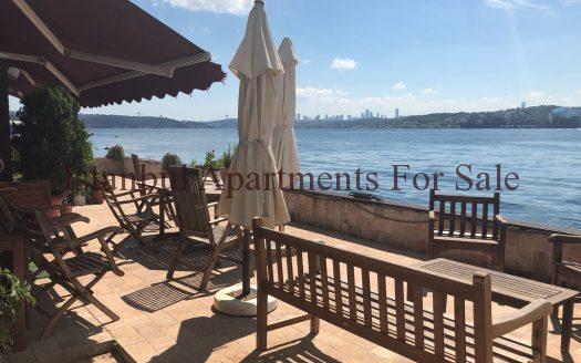 Sea Front Bosphorus Apartments in Istanbul with Jetty