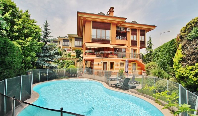 villa for sale in Istanbul