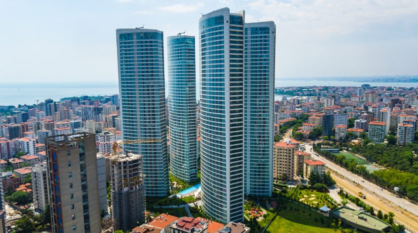 High rise luxury residences in Istanbul Asian side