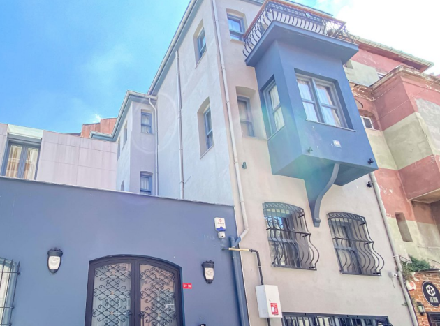 Charming Traditional Property for Sale in Istanbul Balat