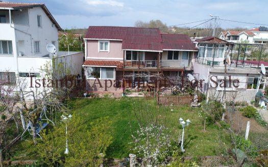Istanbul Apartments For Sale in Turkey Buy old village house in Istanbul Catalca with garden  